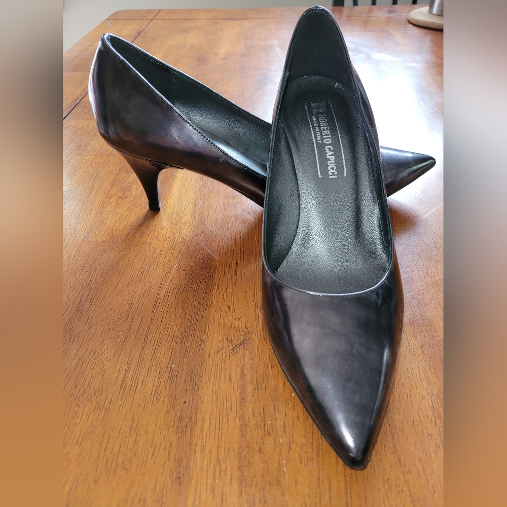Elegant Black Stiletto Heels with Pointed Toe
